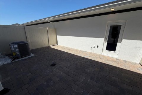 Touwnhouse à louer à Apopka, Floride: 3 chambres, 157.28 m2 № 2167509 - photo 17