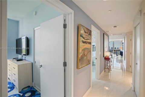 Copropriété à louer à North Miami Beach, Floride: 3 chambres, 144.56 m2 № 1983380 - photo 26