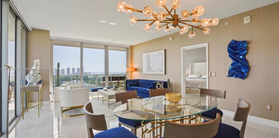 Condo à North Miami Beach, Floride, 3 chambres № 1983380