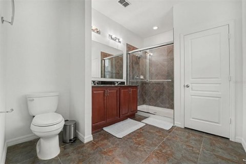 House in Kissimmee, Florida 4 bedrooms, 179.77 sq.m. № 2314871 - photo 15