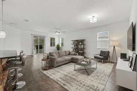 House in Kissimmee, Florida 4 bedrooms, 179.77 sq.m. № 2314871 - photo 3