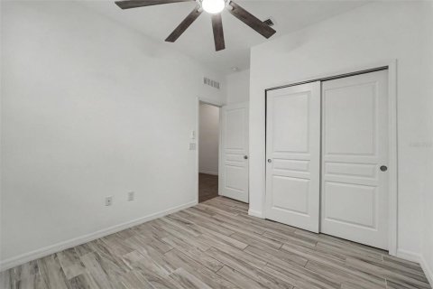 House in Kissimmee, Florida 4 bedrooms, 179.77 sq.m. № 2314871 - photo 19