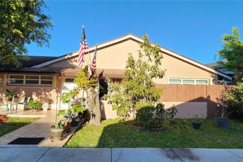 Townhouse in Miami, Florida 3 bedrooms, 115.2 sq.m. № 2055412