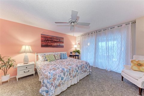 Condominio en alquiler en Bradenton, Florida, 2 dormitorios, 115.2 m2 № 1919869 - foto 17