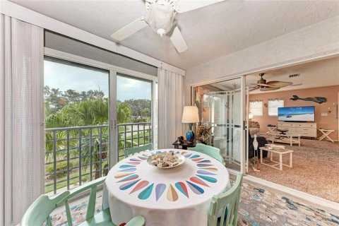 Condominio en alquiler en Bradenton, Florida, 2 dormitorios, 115.2 m2 № 1919869 - foto 28