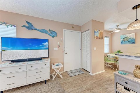 Condominio en alquiler en Bradenton, Florida, 2 dormitorios, 115.2 m2 № 1919869 - foto 5