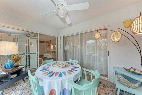 Condominio en alquiler en Bradenton, Florida, 2 dormitorios, 115.2 m2 № 1919869 - foto 27