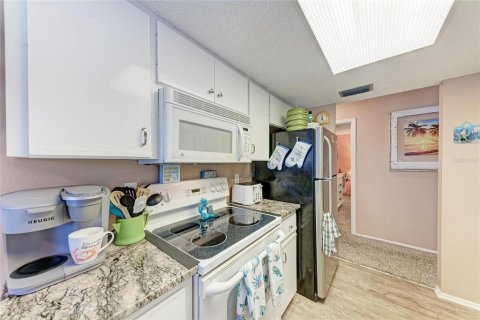 Condominio en alquiler en Bradenton, Florida, 2 dormitorios, 115.2 m2 № 1919869 - foto 8