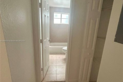 Appartement à louer à Miami Beach, Floride: 1 chambre, 951.6 m2 № 1967925 - photo 19