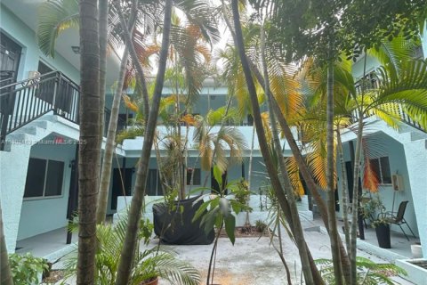 Appartement à louer à Miami Beach, Floride: 1 chambre, 951.6 m2 № 1967925 - photo 2