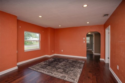 Casa en venta en Saint Petersburg, Florida, 3 dormitorios, 123.19 m2 № 1900074 - foto 8