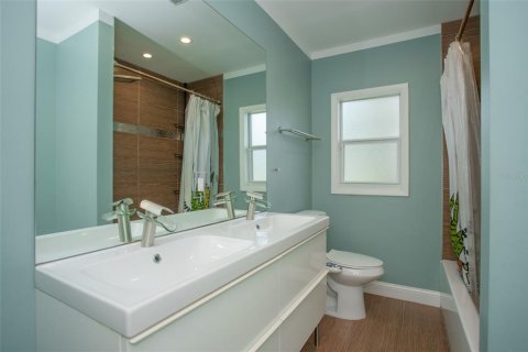 Casa en venta en Saint Petersburg, Florida, 3 dormitorios, 123.19 m2 № 1900074 - foto 21