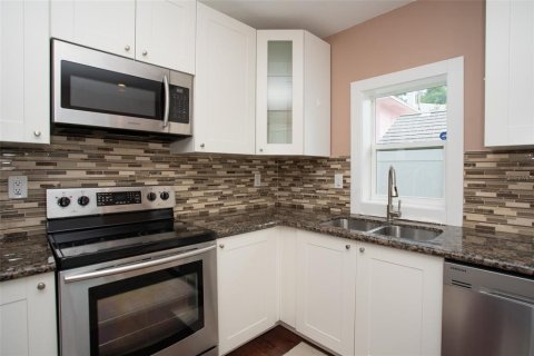 Casa en venta en Saint Petersburg, Florida, 3 dormitorios, 123.19 m2 № 1900074 - foto 11
