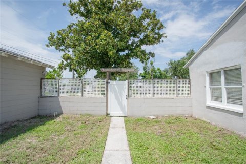 Casa en venta en Saint Petersburg, Florida, 3 dormitorios, 123.19 m2 № 1900074 - foto 29