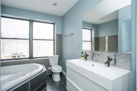 Casa en venta en Saint Petersburg, Florida, 3 dormitorios, 123.19 m2 № 1900074 - foto 13