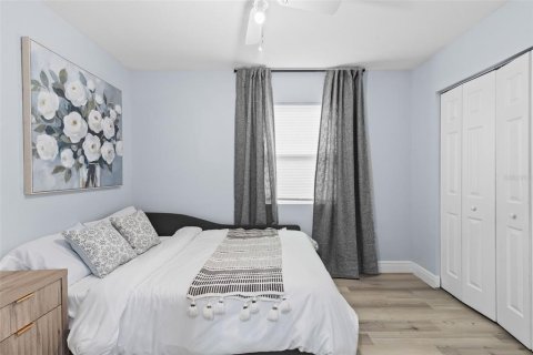 Villa ou maison à louer à Tampa, Floride: 3 chambres, 140.47 m2 № 2102290 - photo 19
