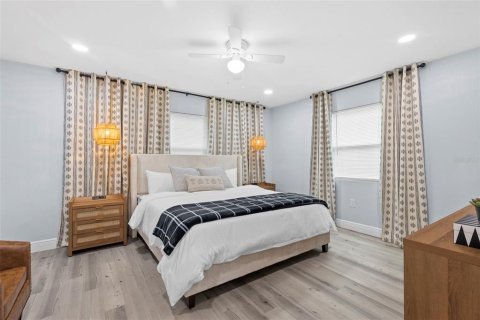 Villa ou maison à louer à Tampa, Floride: 3 chambres, 140.47 m2 № 2102290 - photo 13
