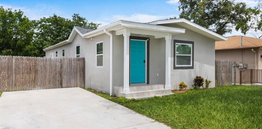Villa ou maison à Tampa, Floride 3 chambres, 140.47 m2 № 2102290