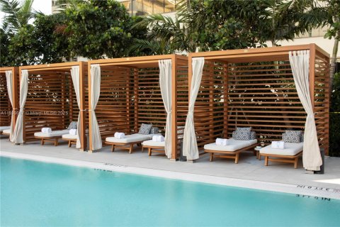 Снять в аренду кондоминиум в Майами, Флорида 2 спальни, 87.51м2, № 1951430 - фото 19