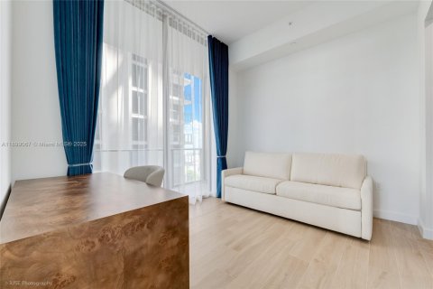 Снять в аренду кондоминиум в Майами, Флорида 2 спальни, 87.51м2, № 1951430 - фото 11
