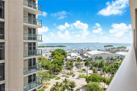 Снять в аренду кондоминиум в Майами, Флорида 2 спальни, 87.51м2, № 1951430 - фото 1