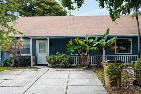 House in Deerfield Beach, Florida 2 bedrooms, 75.44 sq.m. № 1828271 - photo 27