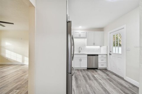 House in Sarasota, Florida 3 bedrooms, 99.59 sq.m. № 1519265 - photo 19