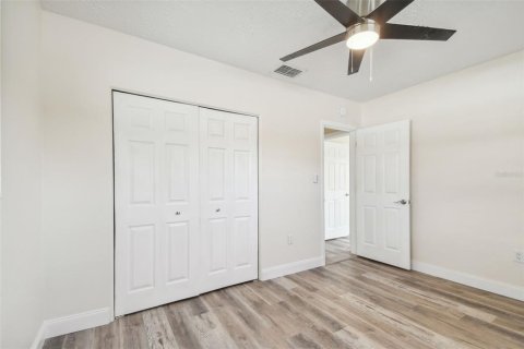 House in Sarasota, Florida 3 bedrooms, 99.59 sq.m. № 1519265 - photo 23