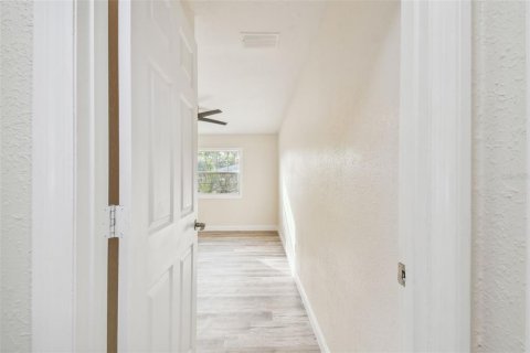 House in Sarasota, Florida 3 bedrooms, 99.59 sq.m. № 1519265 - photo 9