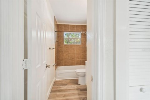 House in Sarasota, Florida 3 bedrooms, 99.59 sq.m. № 1519265 - photo 30