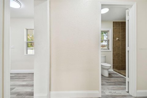 House in Sarasota, Florida 3 bedrooms, 99.59 sq.m. № 1519265 - photo 13