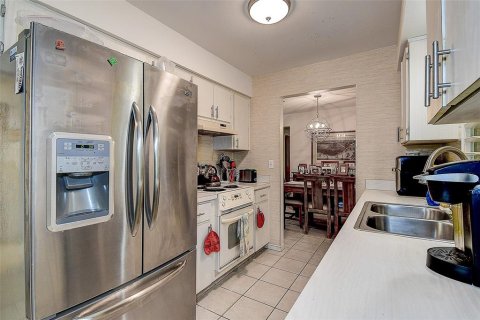 House in Palm Harbor, Florida 2 bedrooms, 117.89 sq.m. № 1615101 - photo 12