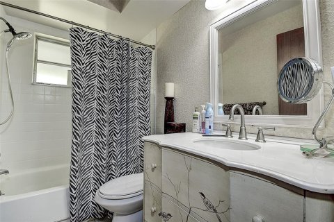 House in Palm Harbor, Florida 2 bedrooms, 117.89 sq.m. № 1615101 - photo 22