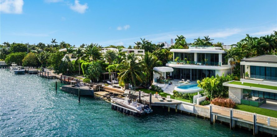 Дом в Майами-Бич, Флорида 6 спален, 644.93м2 № 1997631