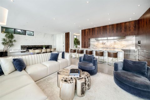 Купить виллу или дом в Майами-Бич, Флорида 6 спален, 644.93м2, № 1997631 - фото 10