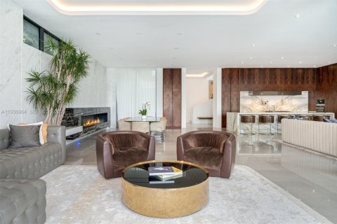 Купить виллу или дом в Майами-Бич, Флорида 6 спален, 644.93м2, № 1997631 - фото 9