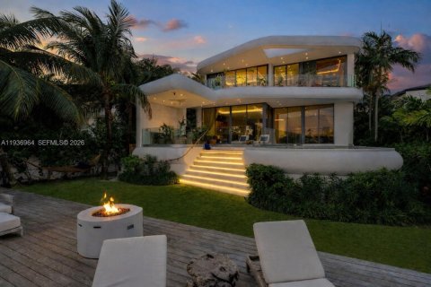 Купить виллу или дом в Майами-Бич, Флорида 6 спален, 644.93м2, № 1997631 - фото 3
