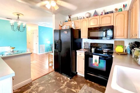 Commercial property in Fort Lauderdale, Florida 197.7 sq.m. № 2382835 - photo 5