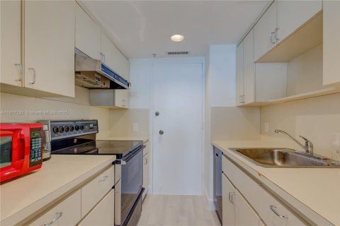 Copropriété à louer à Miami Beach, Floride: 64.47 m2 № 1772605 - photo 11