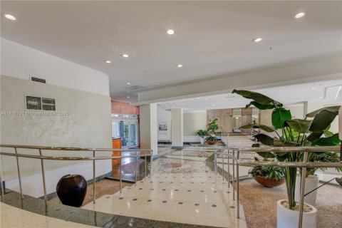 Copropriété à louer à Miami Beach, Floride: 64.47 m2 № 1772605 - photo 17