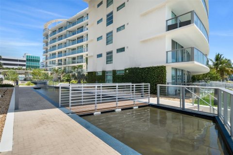 Copropriété à louer à Miami Beach, Floride: 2 chambres, 109.16 m2 № 2018559 - photo 28