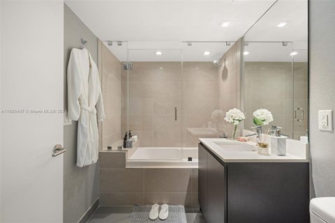 Copropriété à louer à Miami Beach, Floride: 2 chambres, 109.16 m2 № 2018559 - photo 13