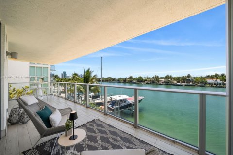 Copropriété à louer à Miami Beach, Floride: 2 chambres, 109.16 m2 № 2018559 - photo 12
