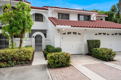 Townhouse in Aventura, Florida 3 bedrooms, 220.46 sq.m. № 1889649 - photo 2