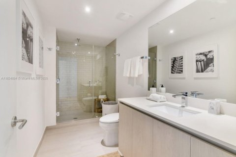 Снять в аренду кондоминиум в Холливуд, Флорида 3 спальни, 126.44м2, № 1978169 - фото 16