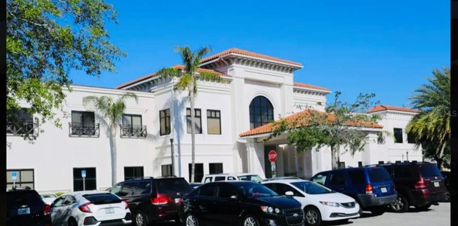 Immobilier commercial à Orlando, Floride 203.55 m2 № 1904400