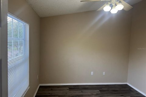 Townhouse in Wesley Chapel, Florida 2 bedrooms, 110 sq.m. № 2116208 - photo 15