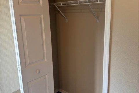 Townhouse in Wesley Chapel, Florida 2 bedrooms, 110 sq.m. № 2116208 - photo 27