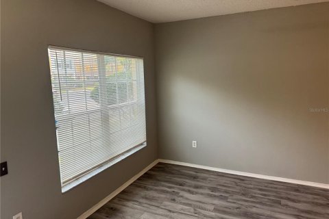 Townhouse in Wesley Chapel, Florida 2 bedrooms, 110 sq.m. № 2116208 - photo 2
