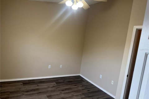 Townhouse in Wesley Chapel, Florida 2 bedrooms, 110 sq.m. № 2116208 - photo 16